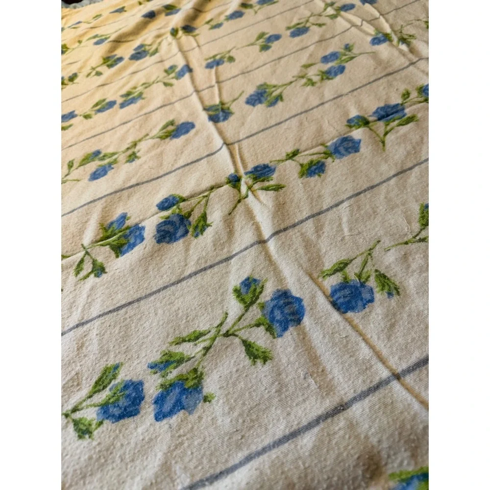 Vintage Chatham Purrey Blanket Blue Rose Floral Satin Trim Thermal cottage 72x86